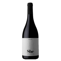She by Poeira Tinto 2018